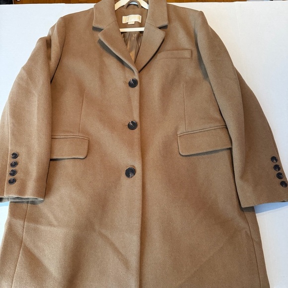 Michaels Kors Wool Blend Structured Tan Peacoat with Lining and Pockets Warm - Picture 3 of 16